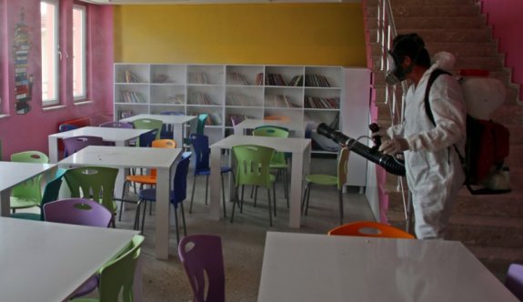 Çerkezköy Belediyesi okulları dezenfekte etti