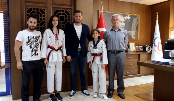 Türkiye Şampiyonu sporcu Başkan’ı ziyaret etti