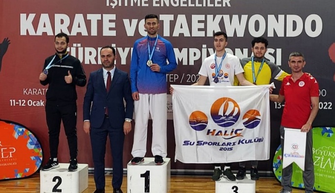 Karate Şampiyonasında Türkiye 3.’sü oldu