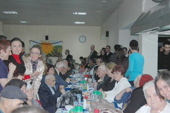 Çorlu huzurevinde yılbaşı partisi