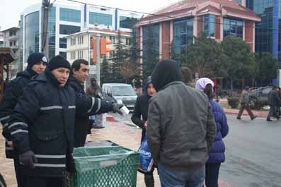 Belediyeden 7 bin kutu kandil simidi