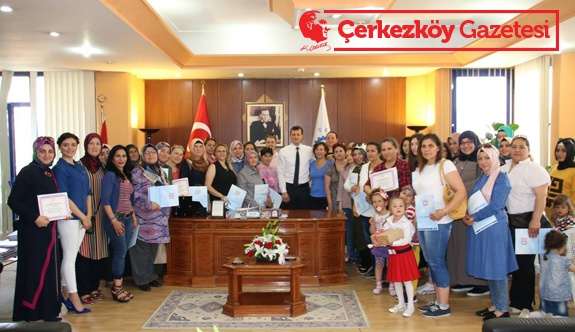 Başarılı kursiyerlere sertifikaları verildi