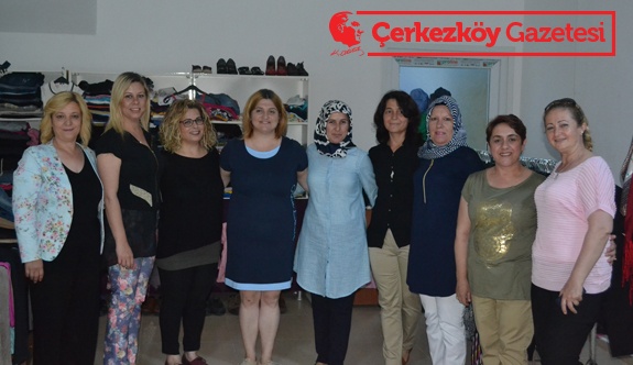 CHP’li Kadınlar ihtiyaç sahiplerinin yanında