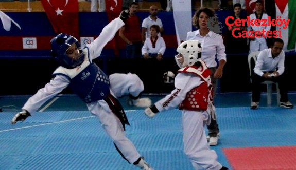 Taekwondo rüzgarı Çerkezköy’de esti