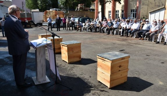 Çerkezköy'de 234 Adet Kovan Dağıtımı Gerçekleştirdi