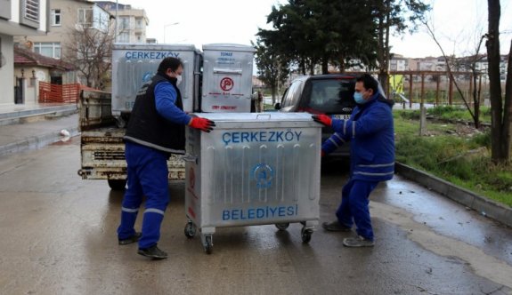 Eskiyenler yenileriyle değişiyor