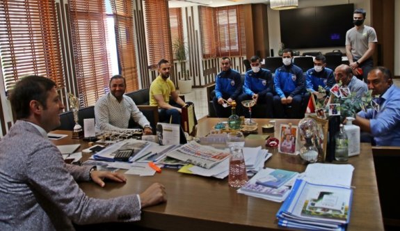 İŞİTME ENGELLİLER FUTBOL TAKIMI 1. LİG'E ÇIKTI