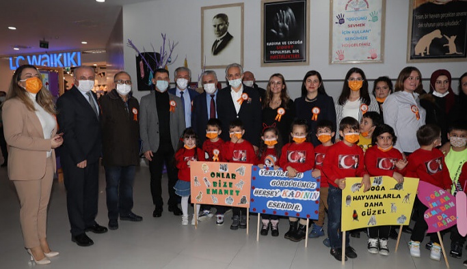 Kapaklı’da Gücünü Sevmek İçin Kullan Adlı sergi açıldı