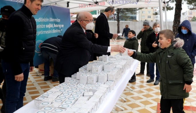 Çerkezköy Belediyesi’nden kandil simidi