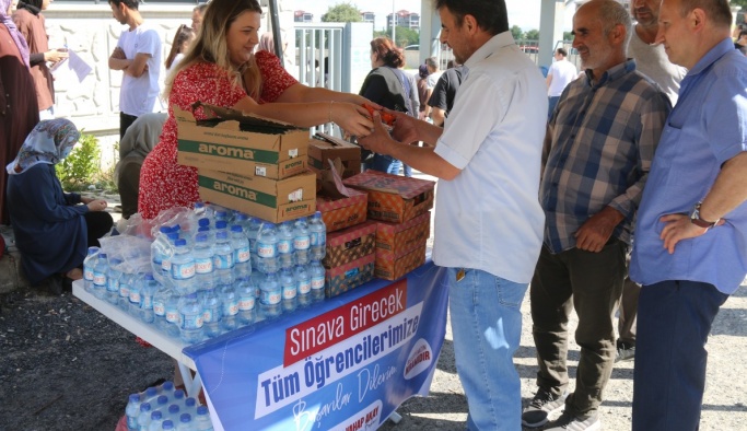 YKS öğrencilerine destek amaçlı stant kuruldu