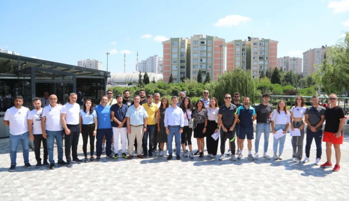 Çetin, Yaz Spor Kursları Eğitmenleri İle Buluştu
