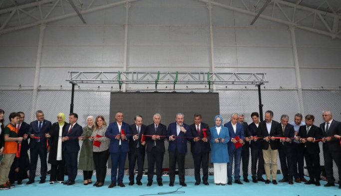 14 Okul ve 2 Kapalı Spor Salonunun Açılışı Gerçekleştirildi