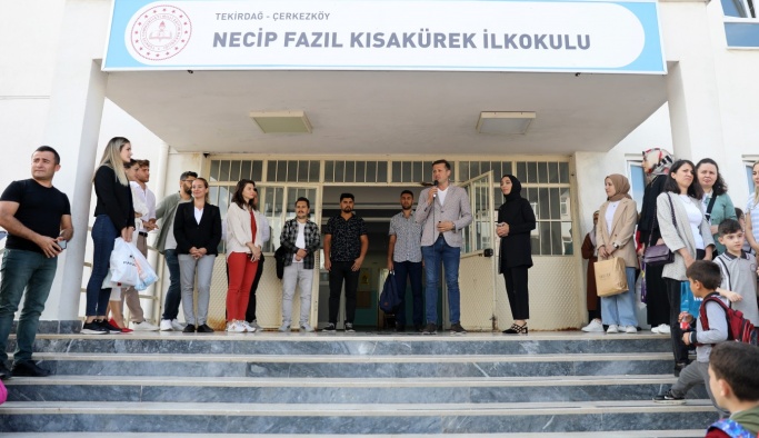 Öğrencilere kırtasiye yardımı