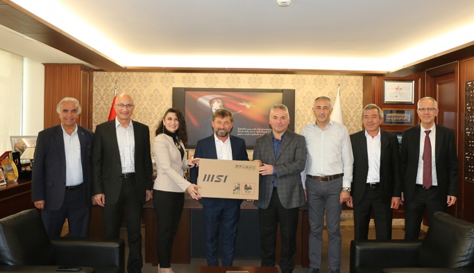 ÇTSO’DAN BİLSEM’E BİLGİSAYAR DESTEĞİ