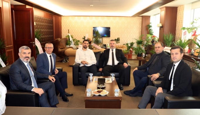 Akay’dan Çetin’e hayırlı olsun ziyareti