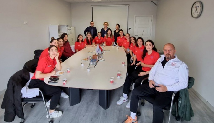 İrmet Basketbol takımına sağlık sponsoru oldu