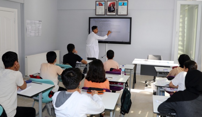 HALK AKADEMİSİ’NDE EĞİTİMLER BAŞLADI