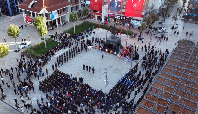 ULU ÖNDER ÖZLEM VE MİNNETLE ANILDI