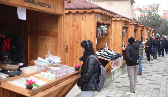 Üreten Kadınlar Canbazlar Caddesi’ndeki Stantlarda Satışa Başladı