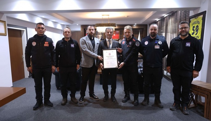 Arama Kurtarma Ekibi Akreditasyon Sertifikası Aldı