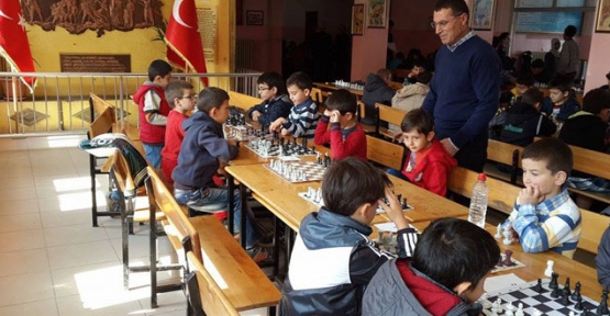 23 Nisan Çocuk Bayramı Satranç Turnuvası sonuçlandı