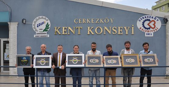 Fenerbahçeli gazetecilere anlamlı jest