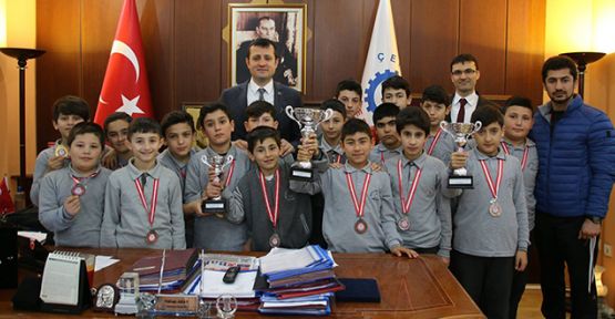 Güreş takımı Akay’ı ziyaret etti