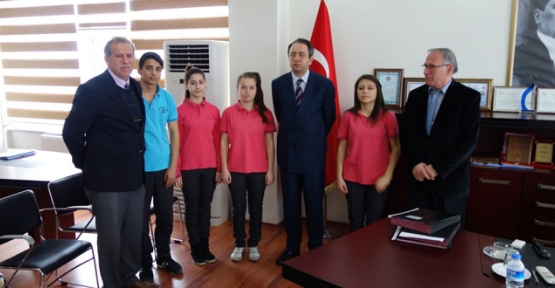 Kaymakam Kubilay öğrencileri tebrik etti