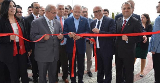 Kılıçdaroğlu, Mutlu Çocuk Danışma Merkezini açtı