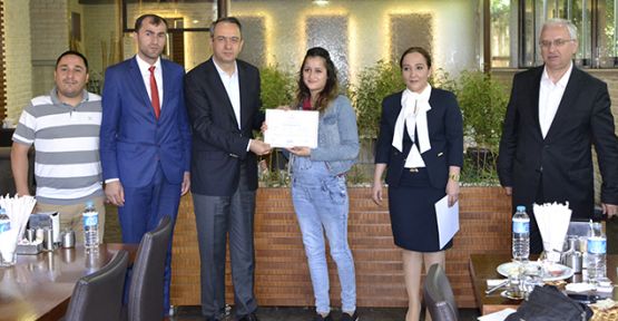 Kursiyerler sertifikalarını aldı