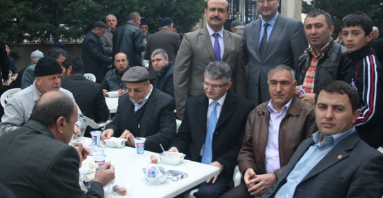 KUTLU DOĞUM PİLAVI DAĞITILDI
