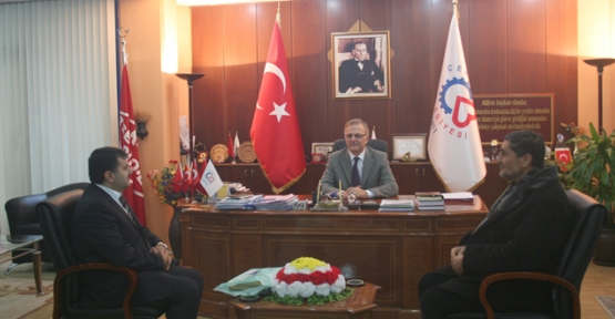 Osmanlıca kursiyerlerinden Ertem'e teşekkür ziyareti