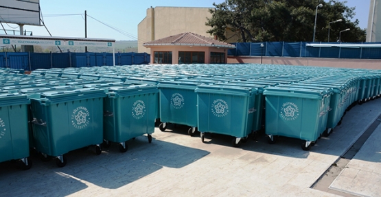Plastik çöp konteynırlarının dağıtımı başladı