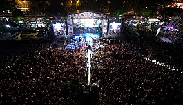 Kiraz Festivaline Muhteşem Kapanış